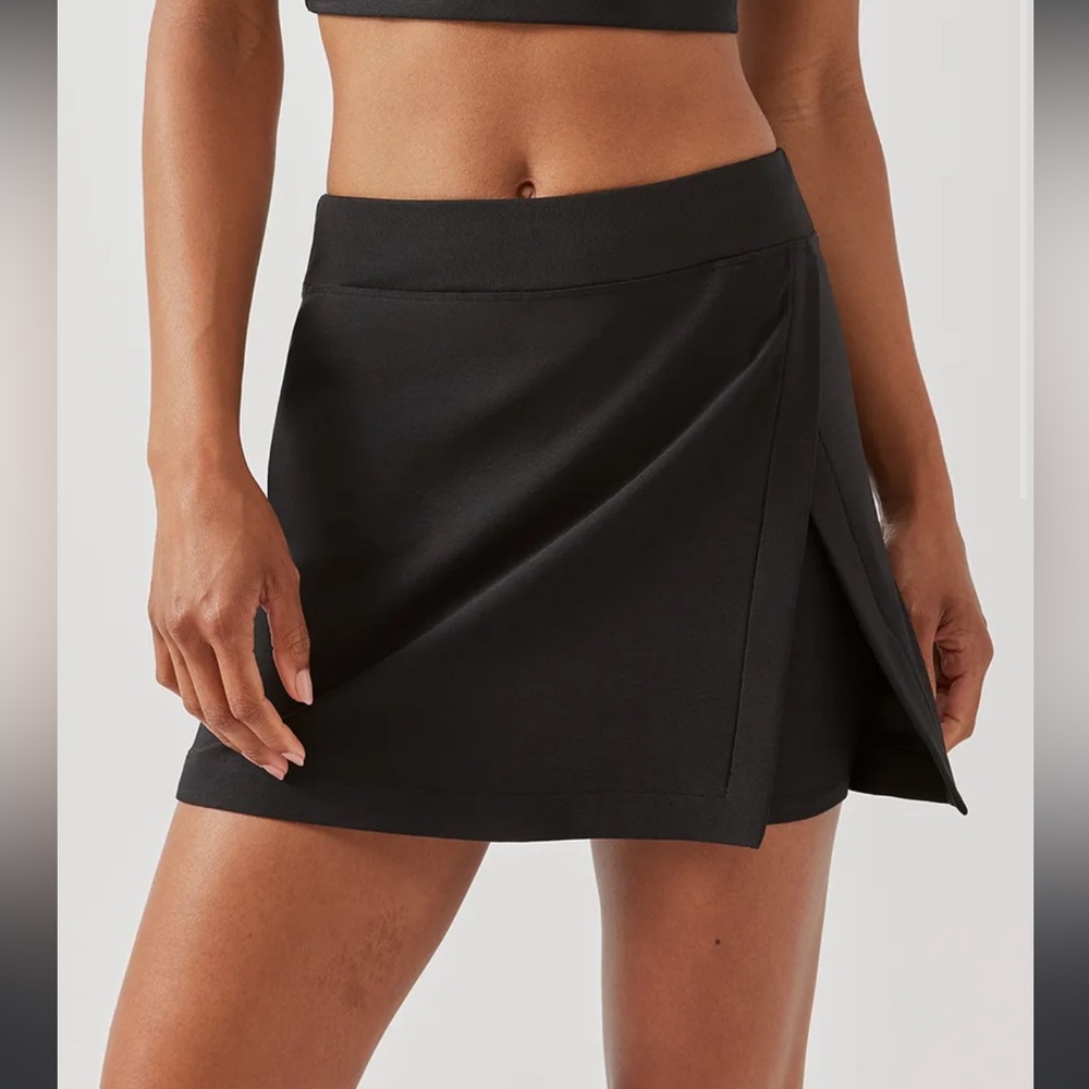 Outdoor Voices Court skort
